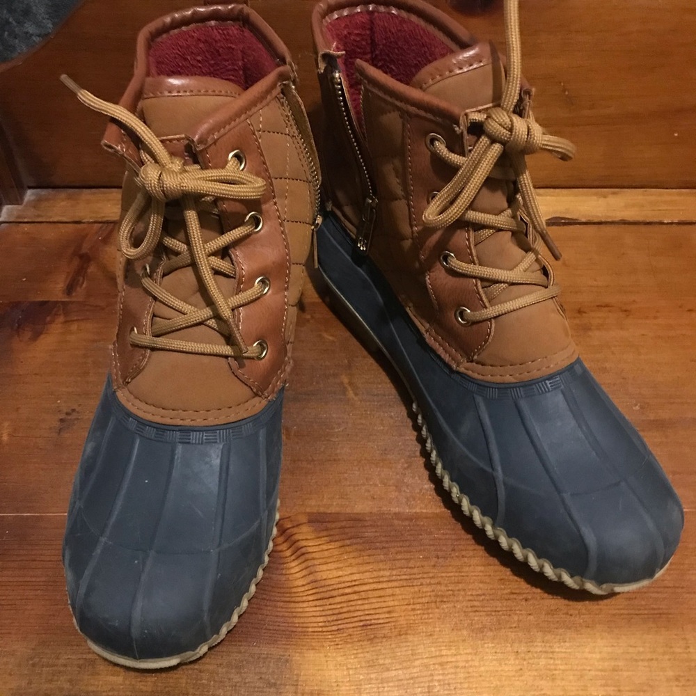 Tommy Hilfiger duck boots
